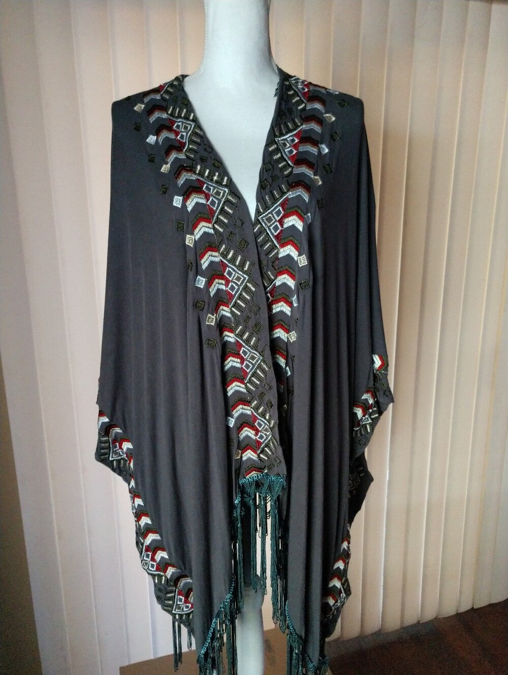 FLAWED Fringe Trim POL Wrap Poncho One Size OS Southwest Boho Embroidered Gray